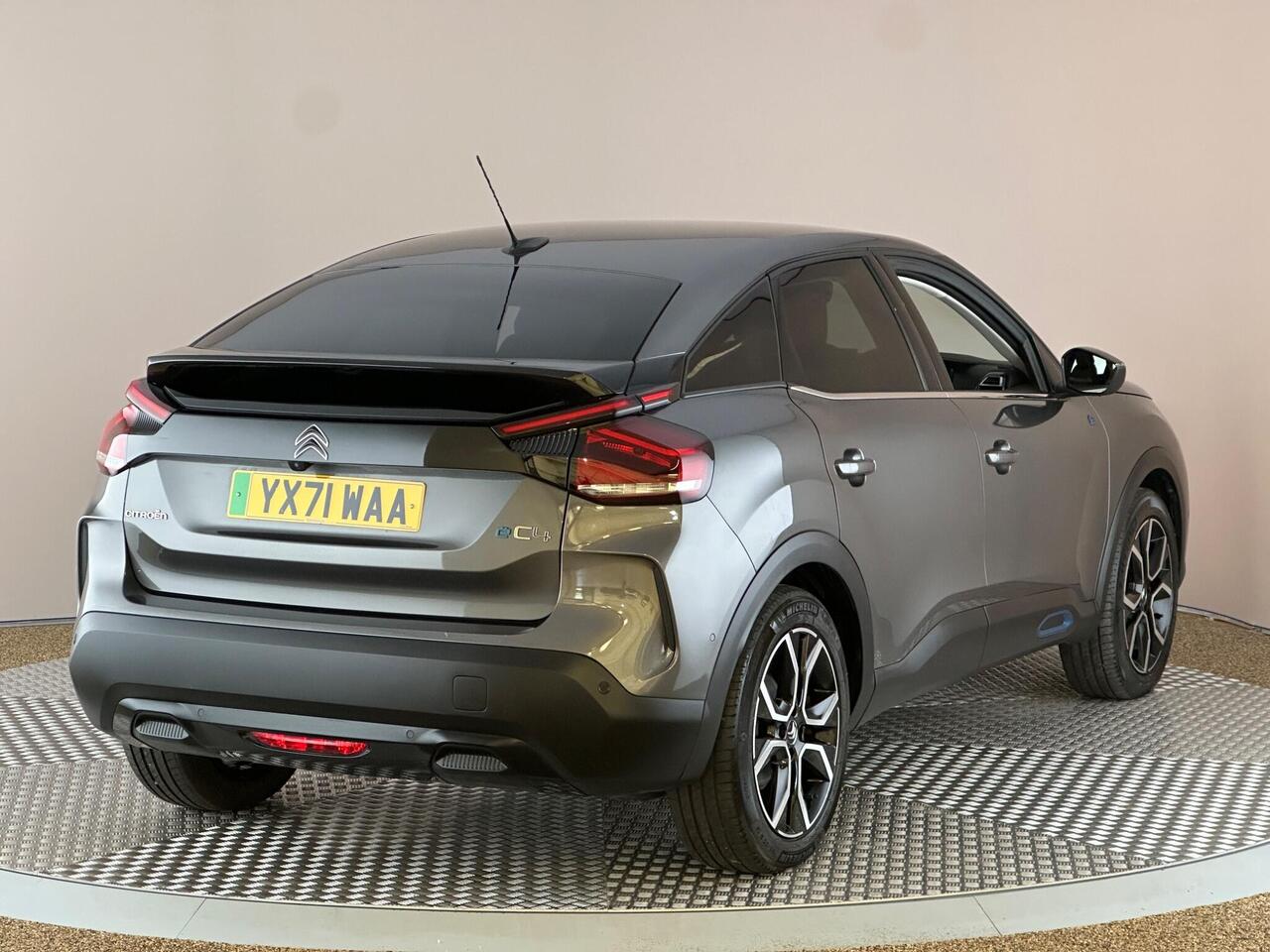 Citroen e-C4 YX71WAA