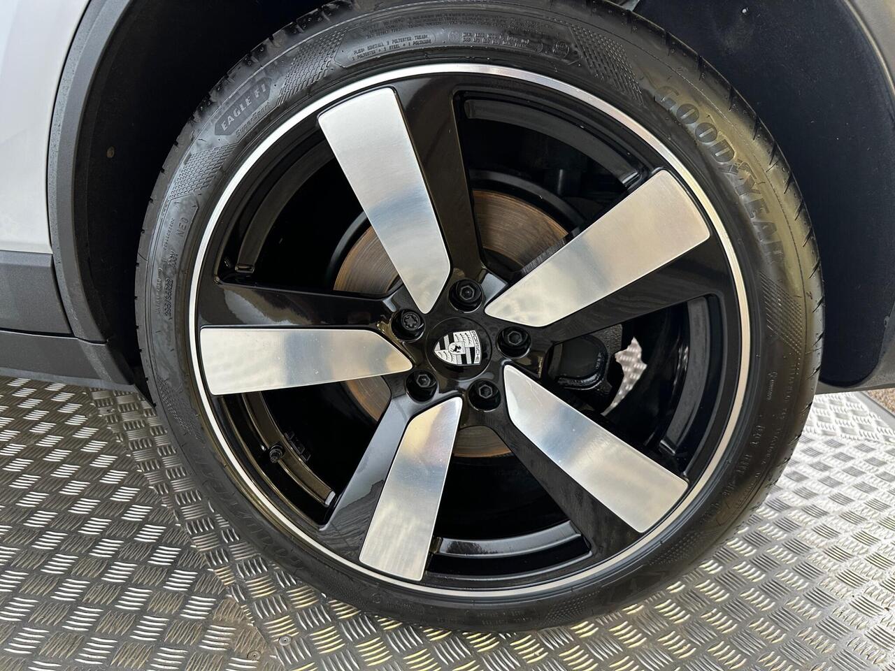 Porsche Macan PJ74LPK