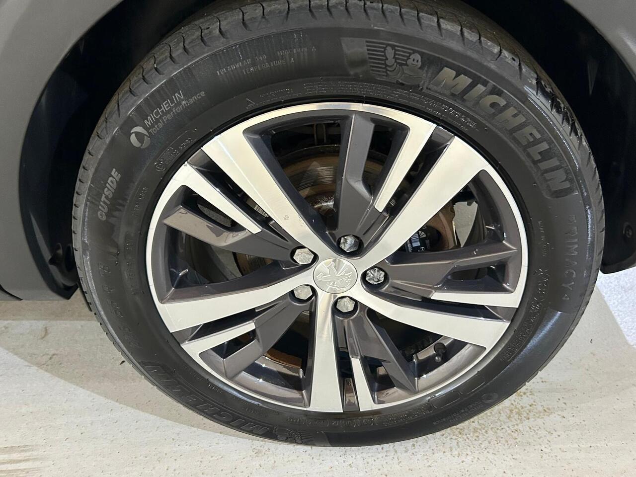 Peugeot 3008 VU71KBV