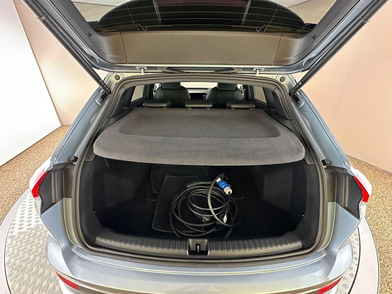 Audi Q4 e-tron KJ21ZPN