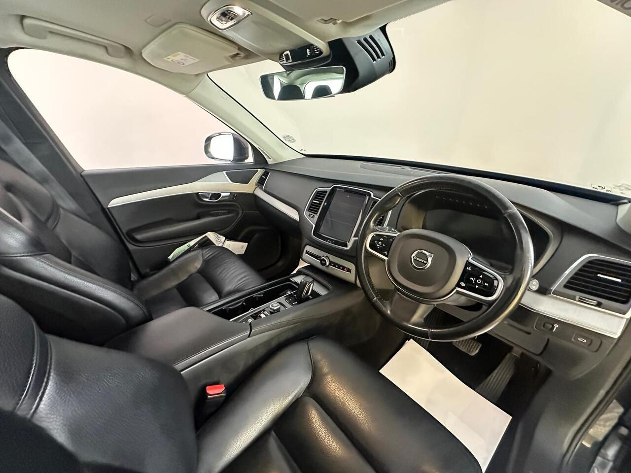 Volvo XC90 YY69PVT