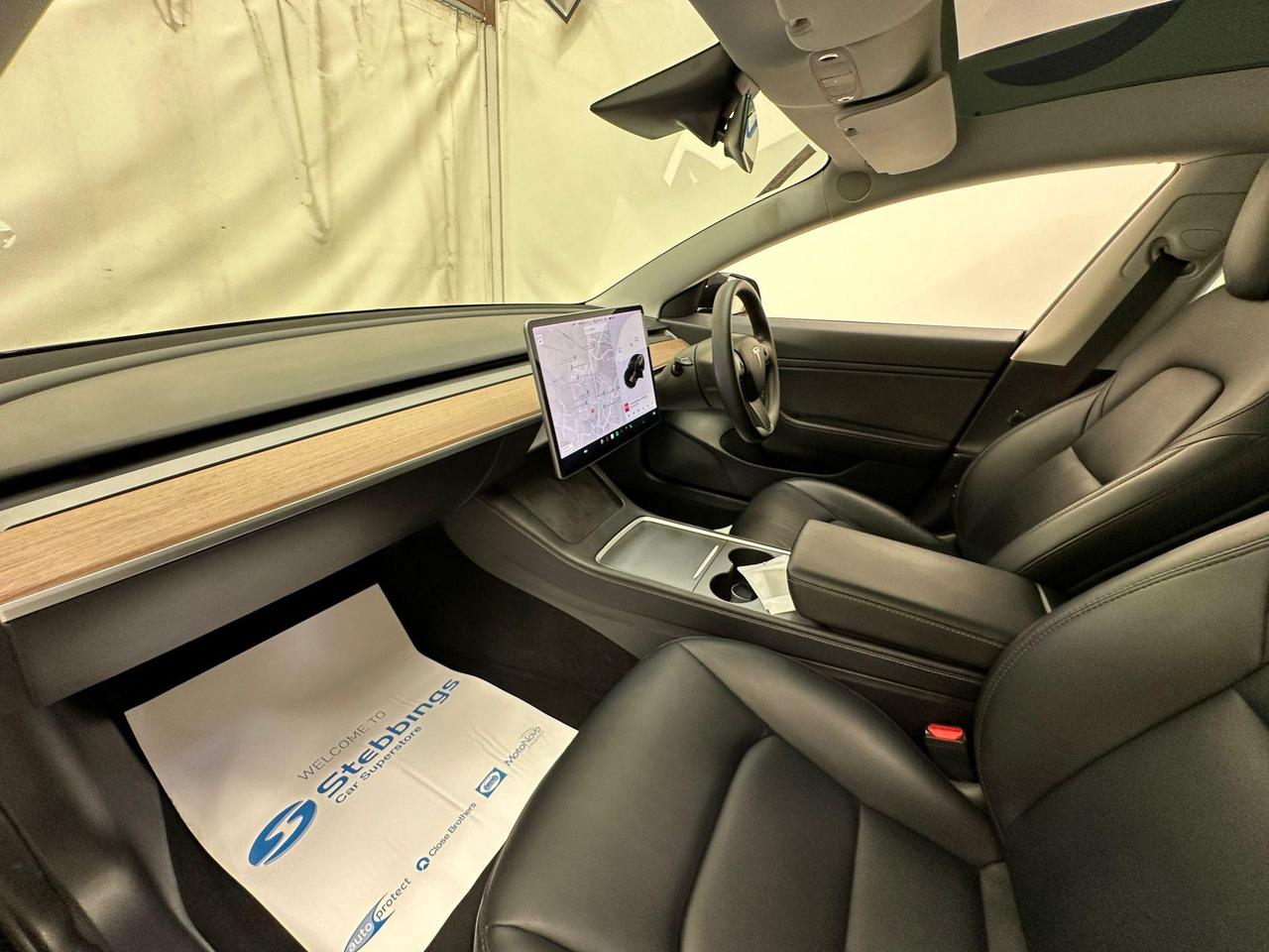 Tesla Model 3 LC70ZRV