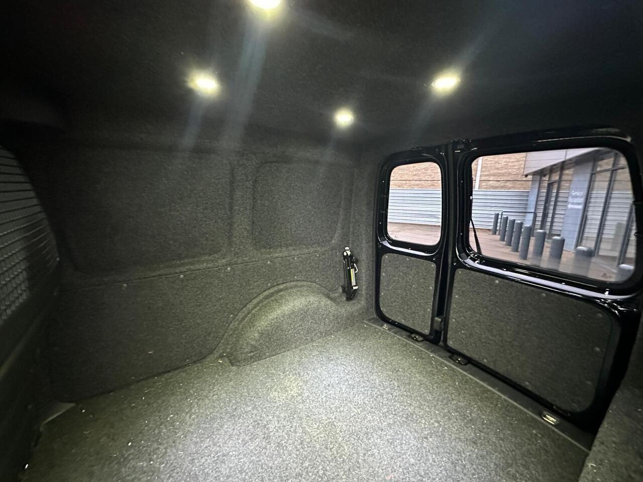 Volkswagen Caddy MU53OOS