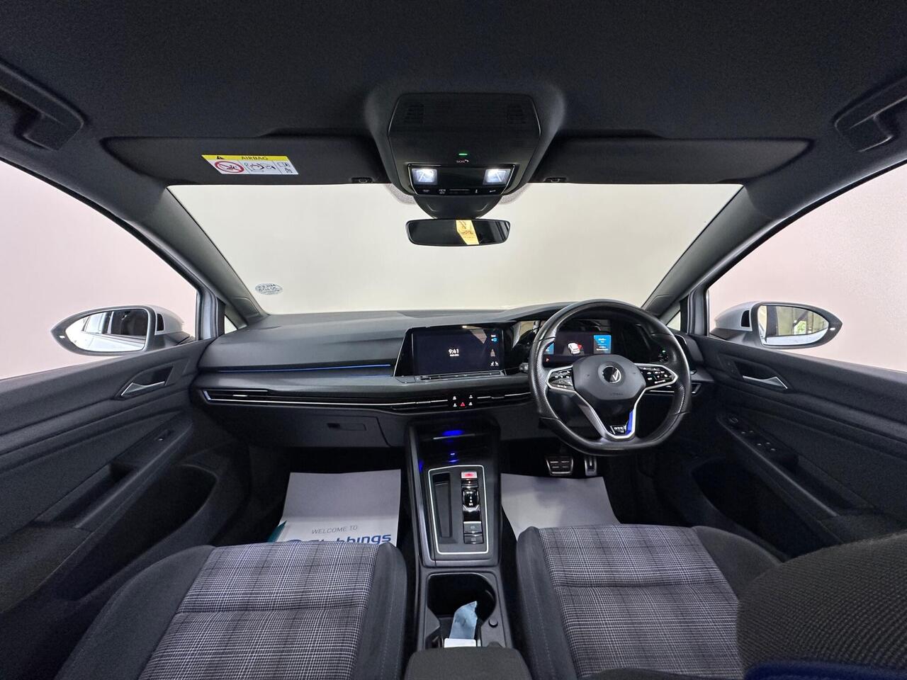 Volkswagen Golf AJ21MVG