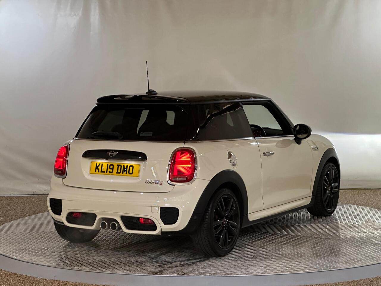 MINI Hatch KL19DMO