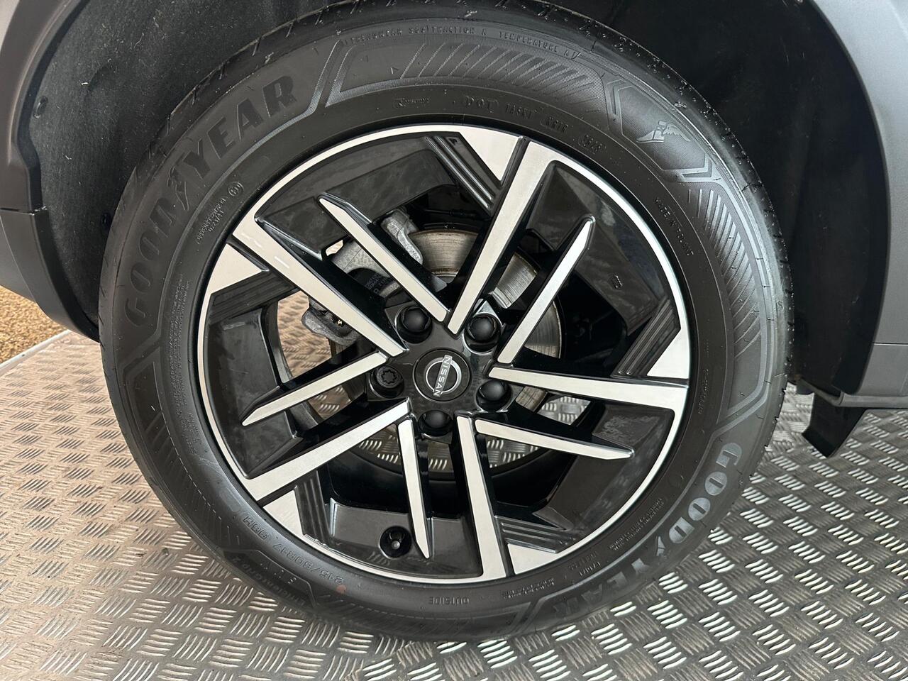 Nissan Juke EY75NLT