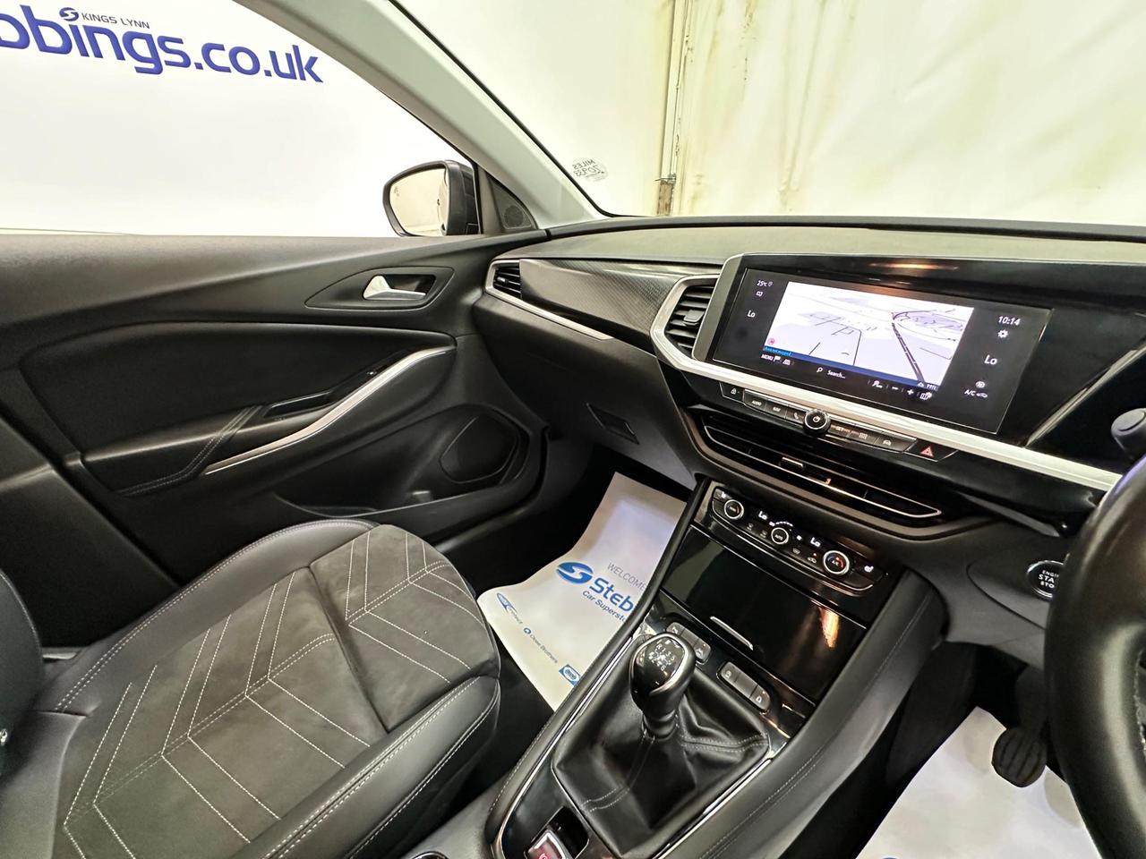 Vauxhall Grandland PF72DEU