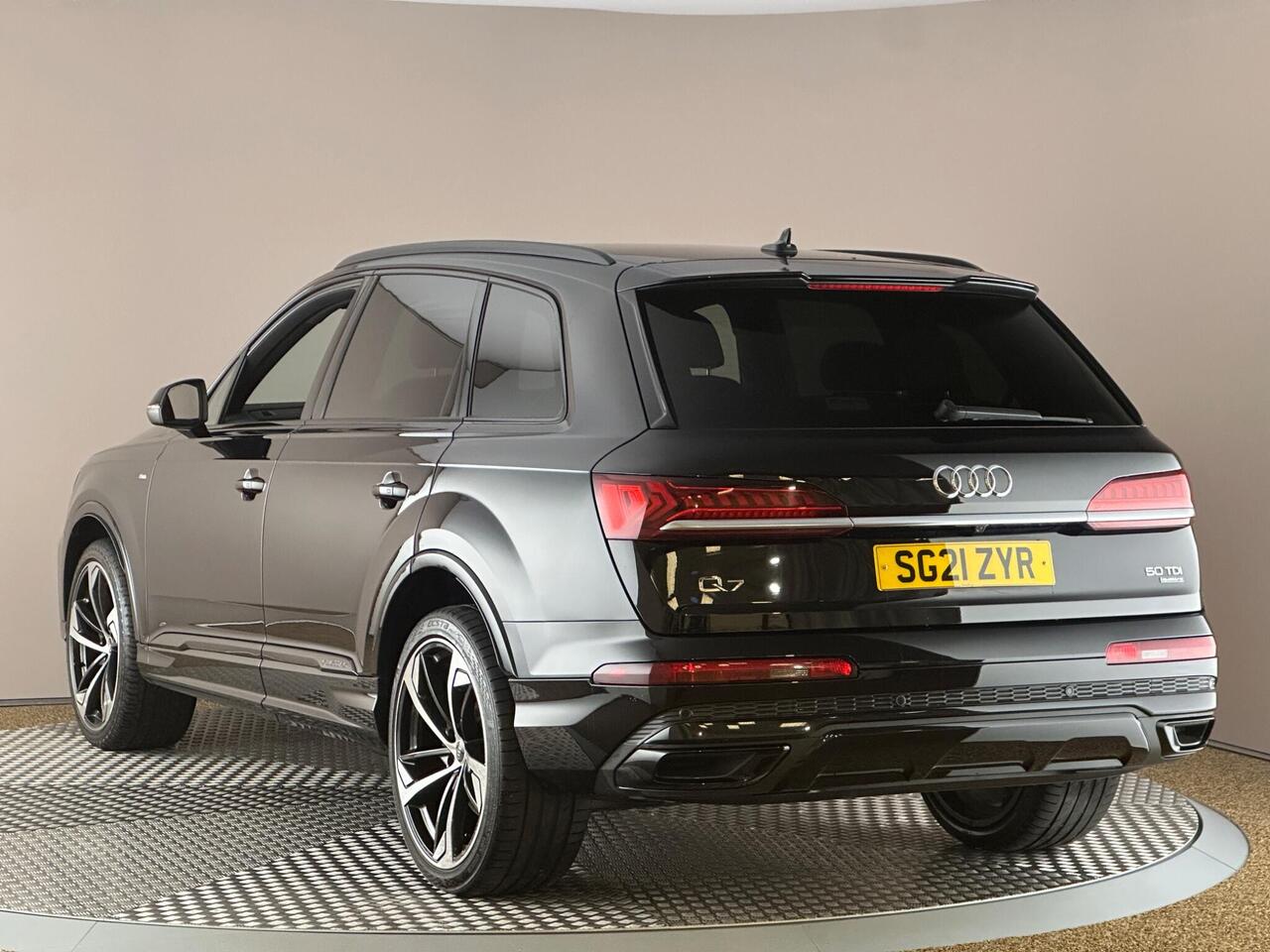 Audi Q7 SG21ZYR