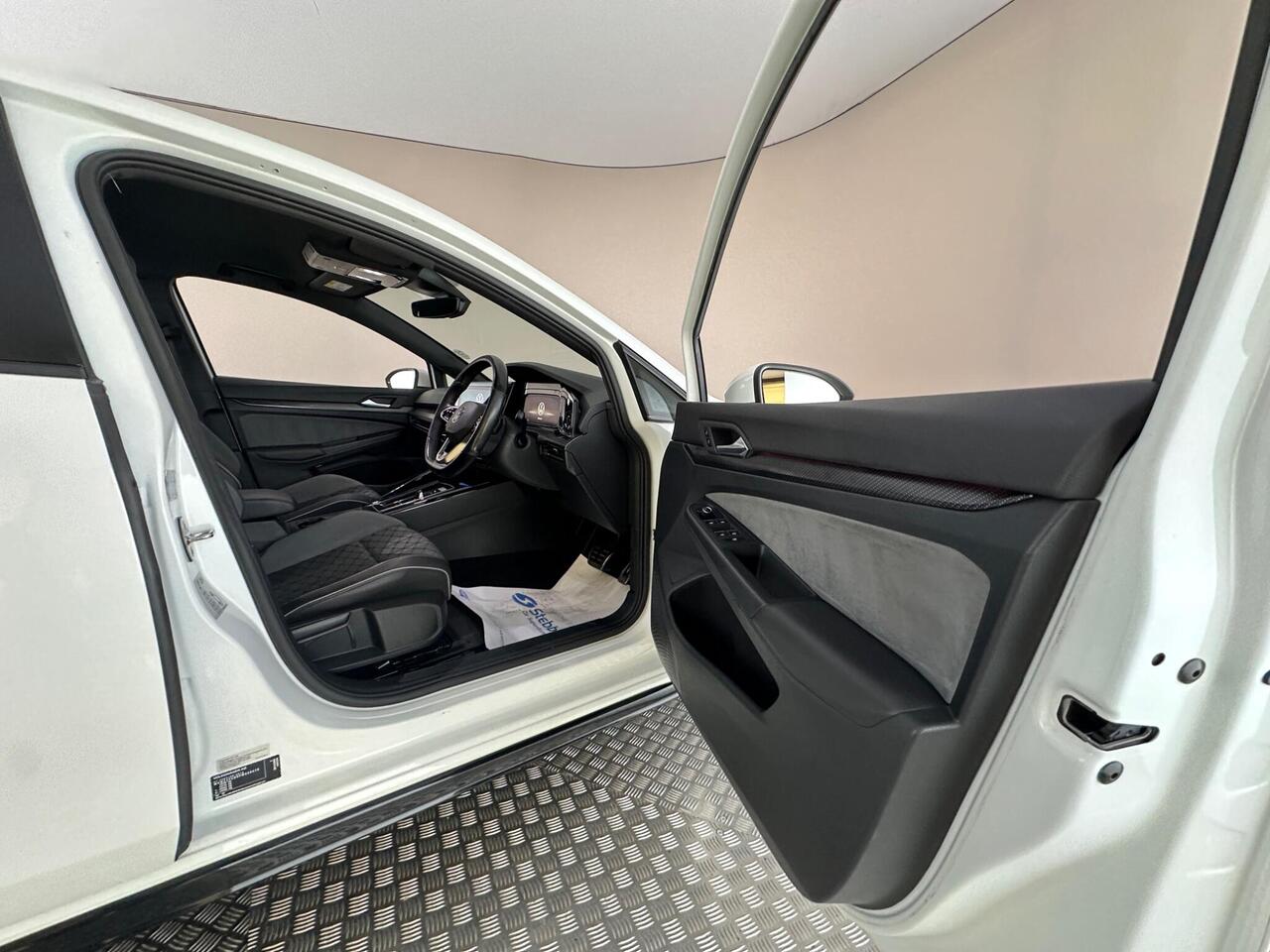 Volkswagen Golf VK23WGN