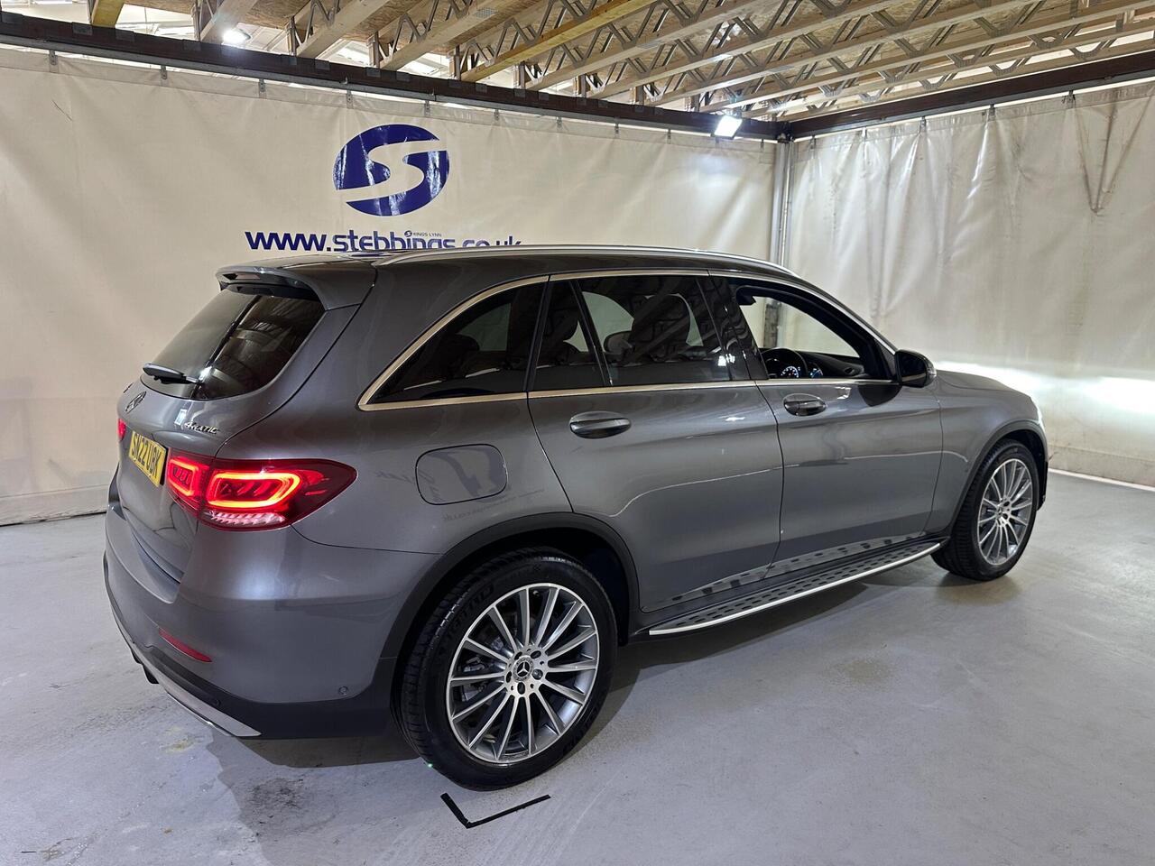 Mercedes-Benz GLC SN22UBK