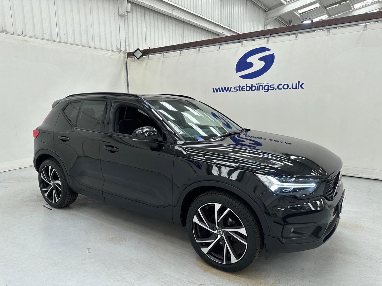 Volvo XC40 YM70MTZ