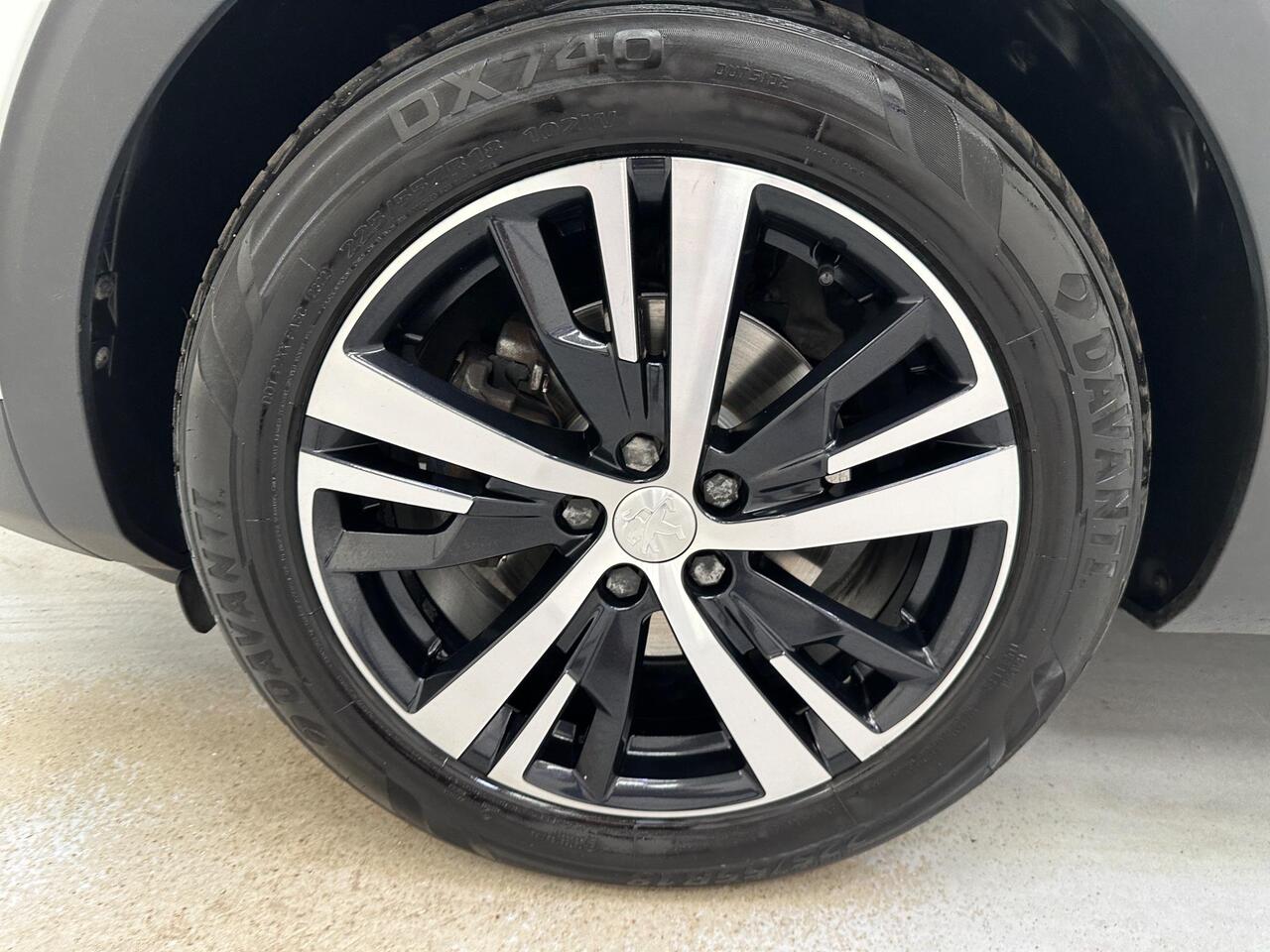 Peugeot 3008 KP69UZV