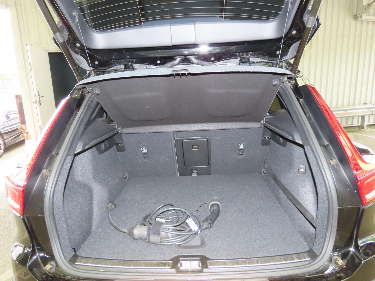 Volvo XC40 LO70OSA