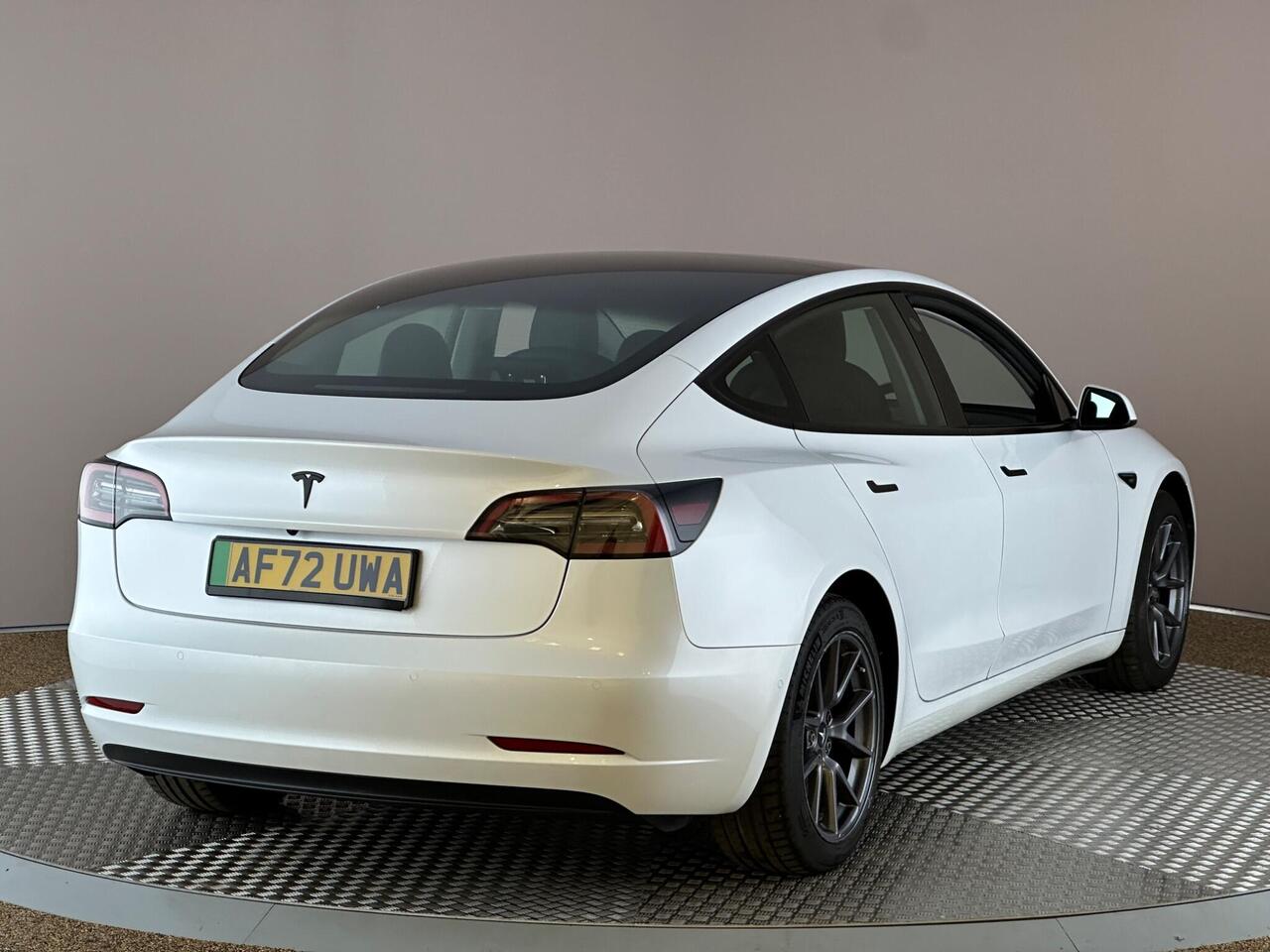 Tesla Model 3 AF72UWA
