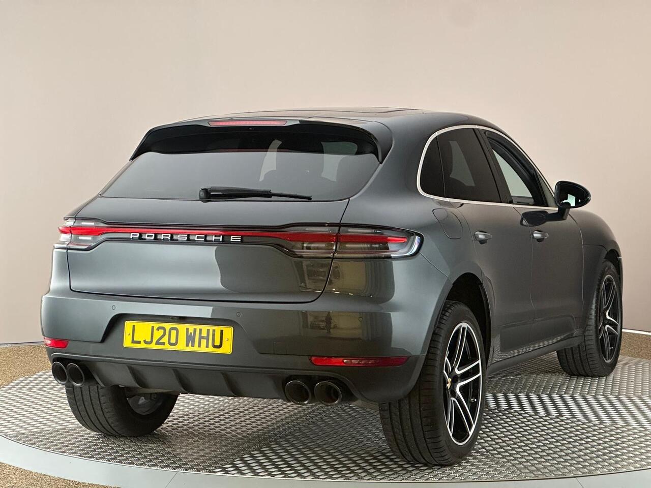 Porsche Macan LJ20WHU
