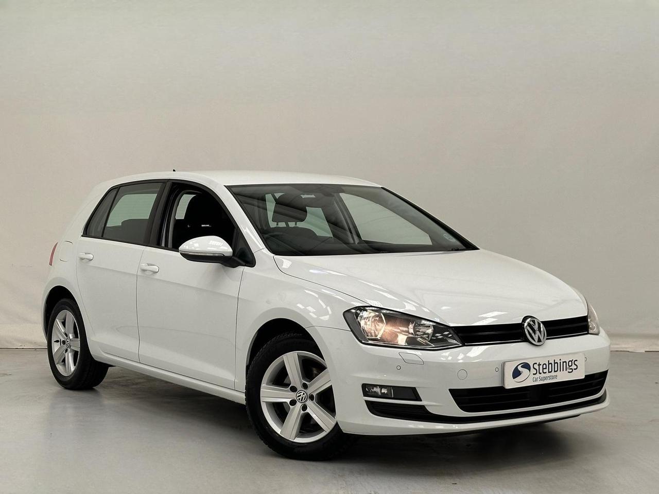 Volkswagen Golf DH66WPE