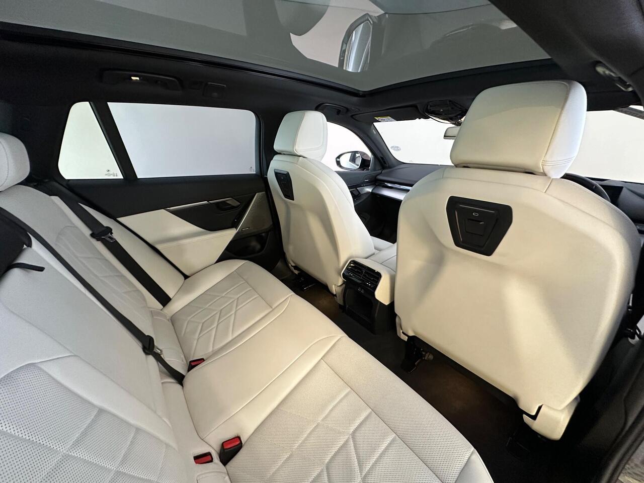 BMW i5 AO25HRK