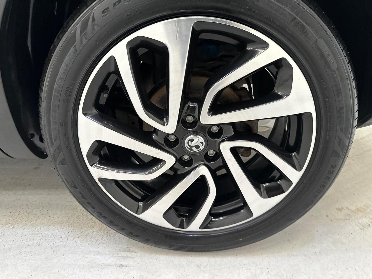 Vauxhall Grandland X FE19SZZ