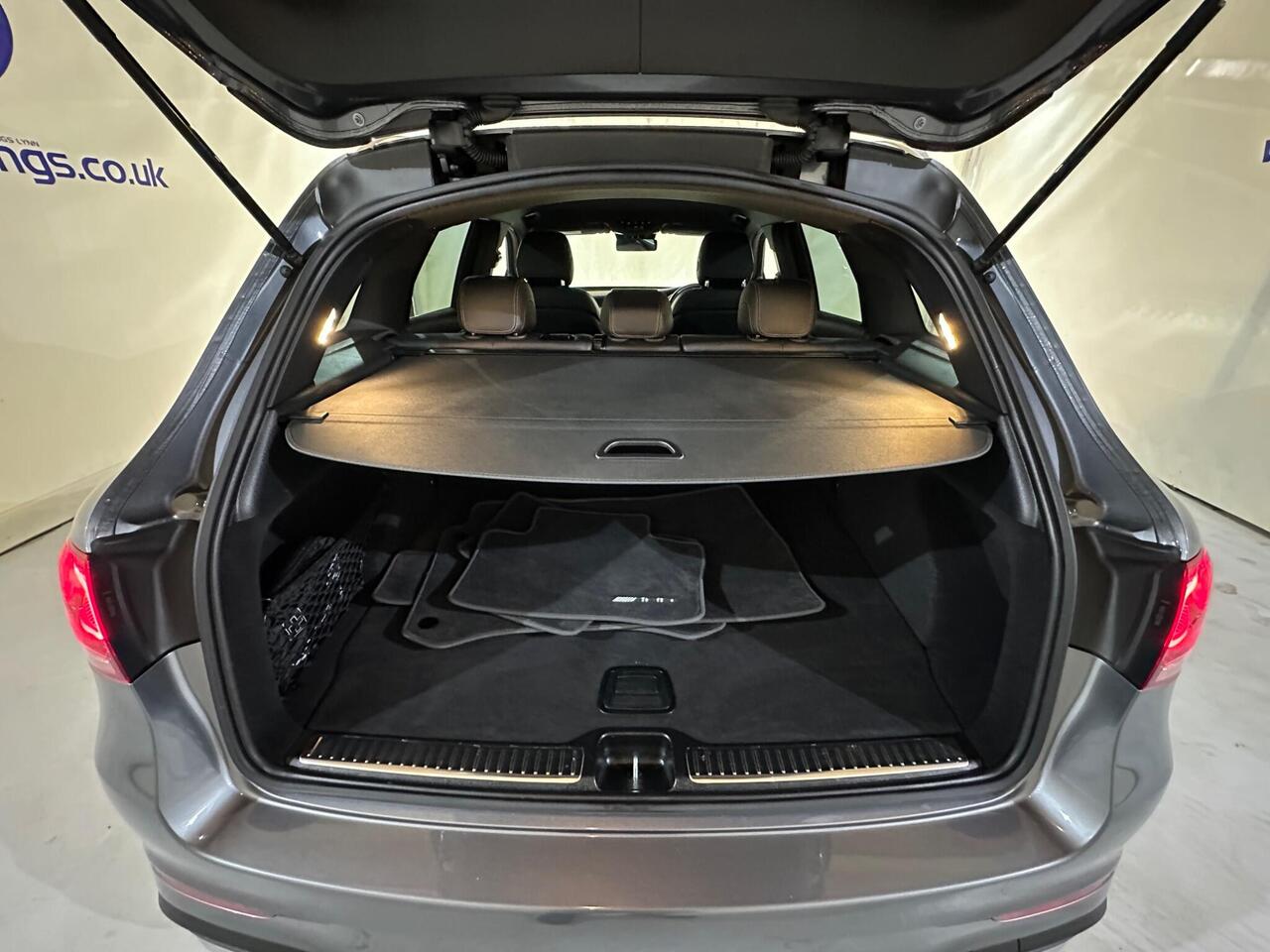 Mercedes-Benz GLC SN22UBK