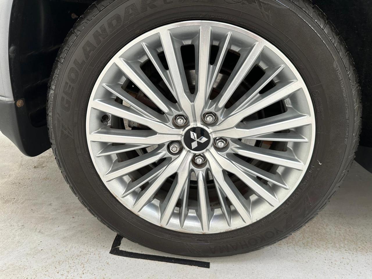 Mitsubishi Outlander FT19XHB