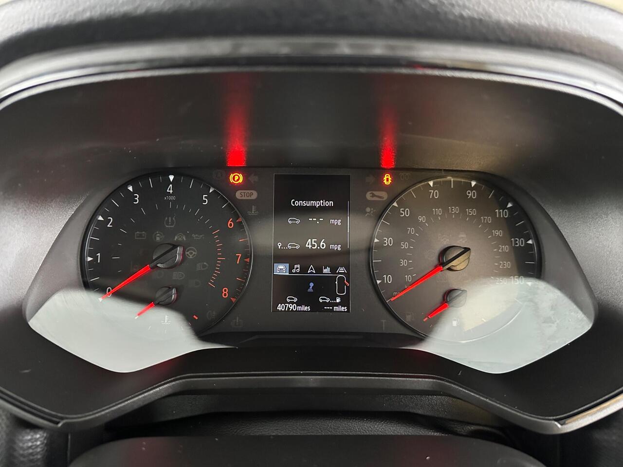 Renault Clio YC71OJA