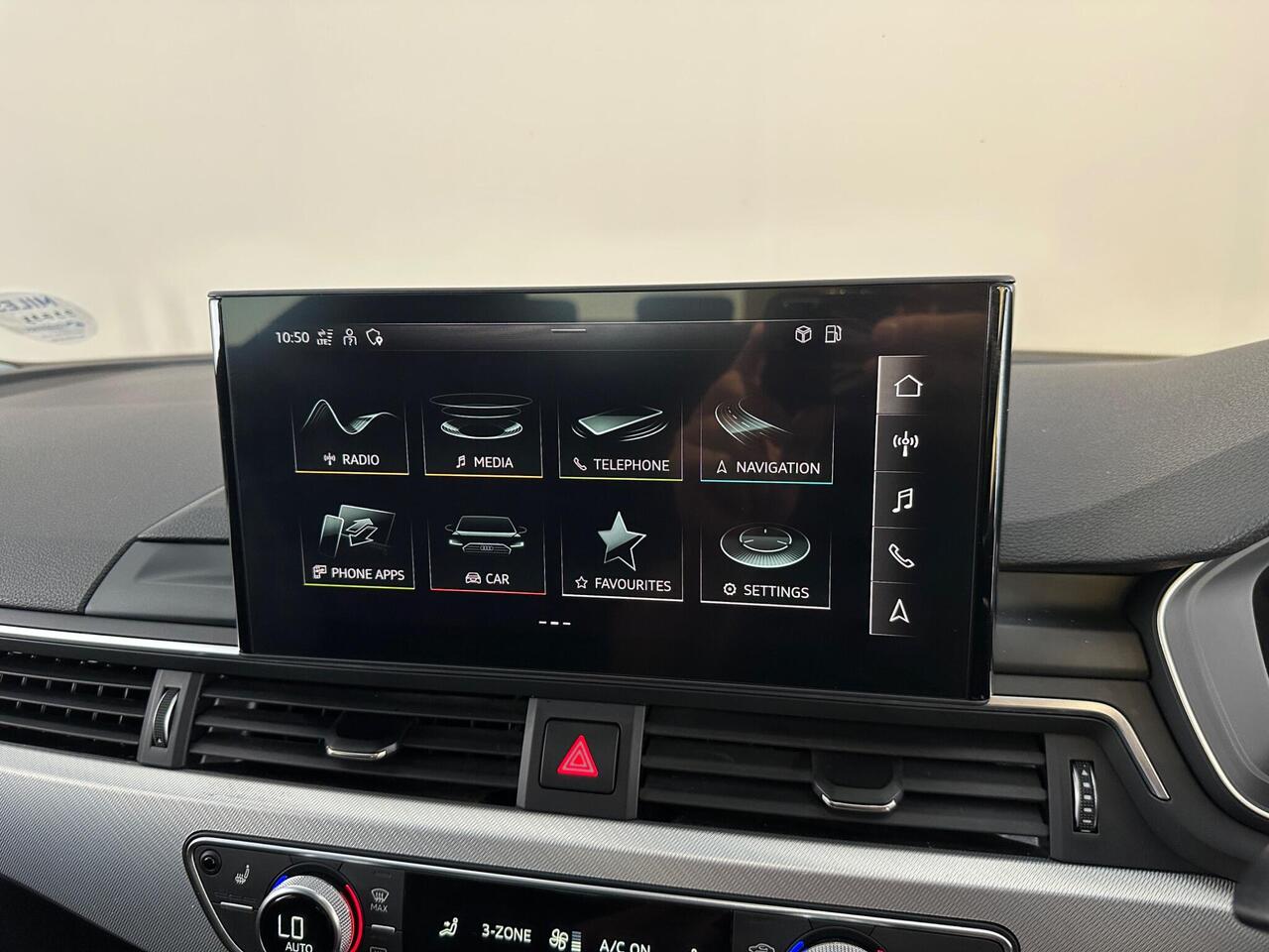 Audi A4 Avant WR71BKU