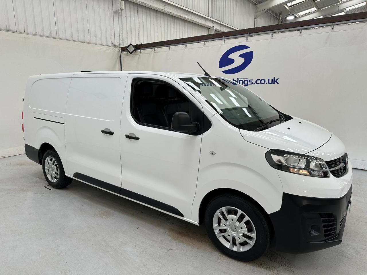 Vauxhall Vivaro DT70GHH