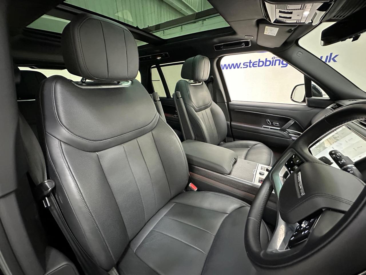 Land Rover Range Rover YE73JZF