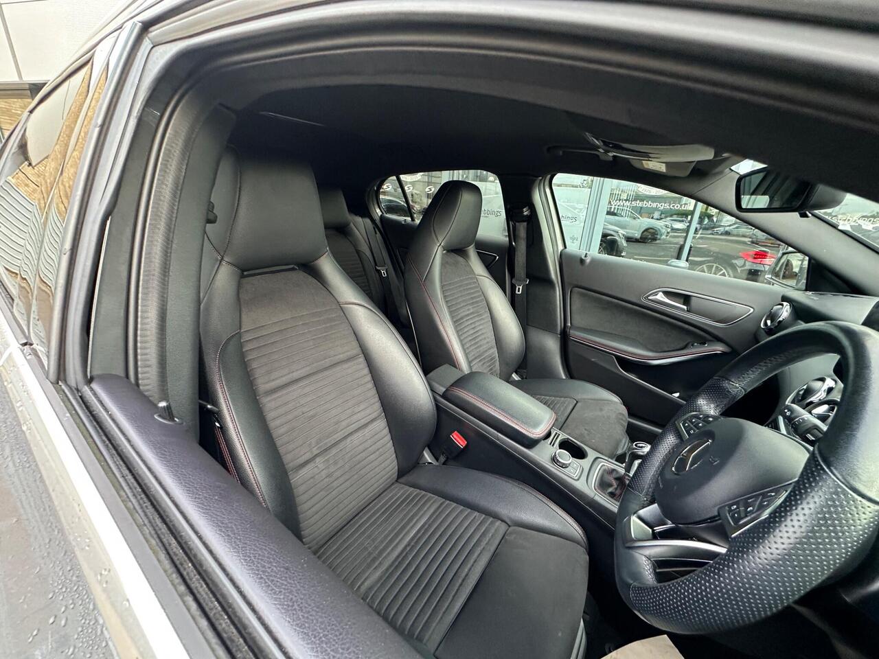 Mercedes-Benz GLA SP68OND