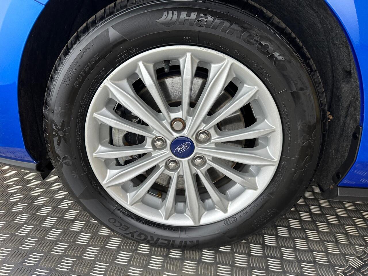 Ford Focus AF22SYT