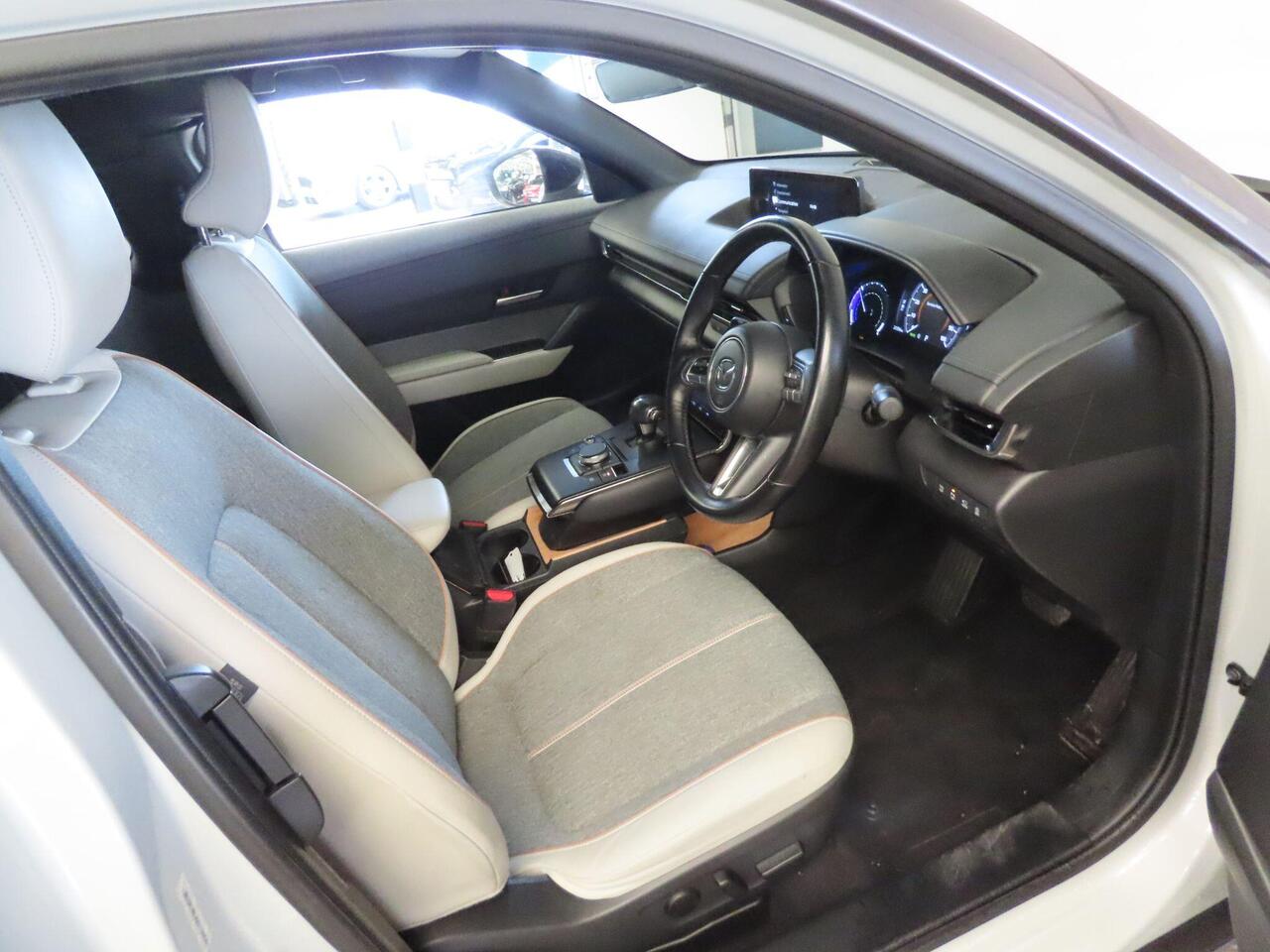 Mazda MX-30 VX71CVR