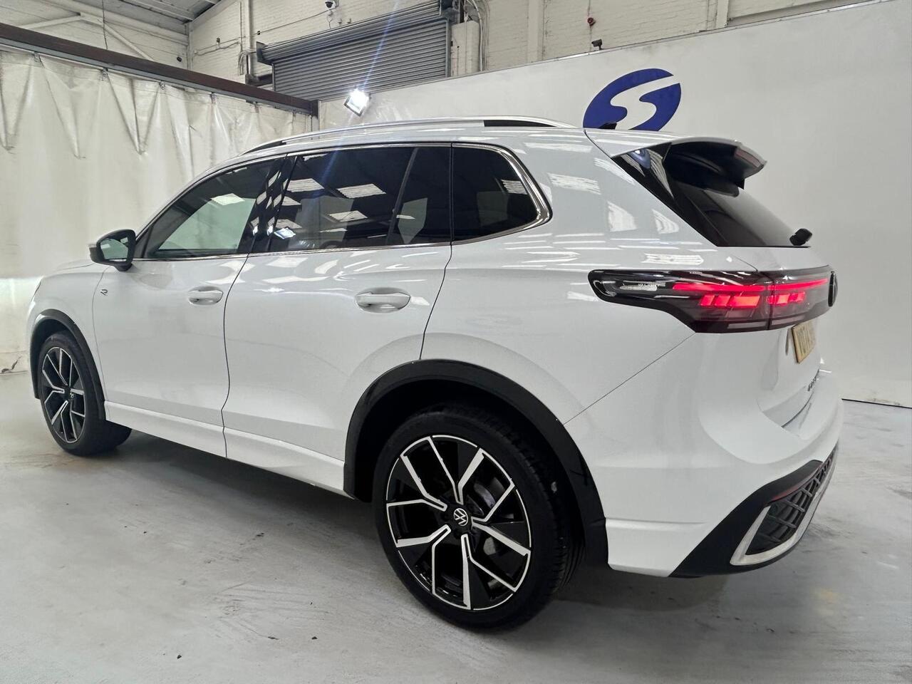 Volkswagen Tiguan VO74SPU