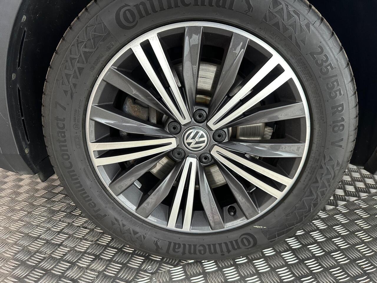 Volkswagen Tiguan Allspace AO68KHD