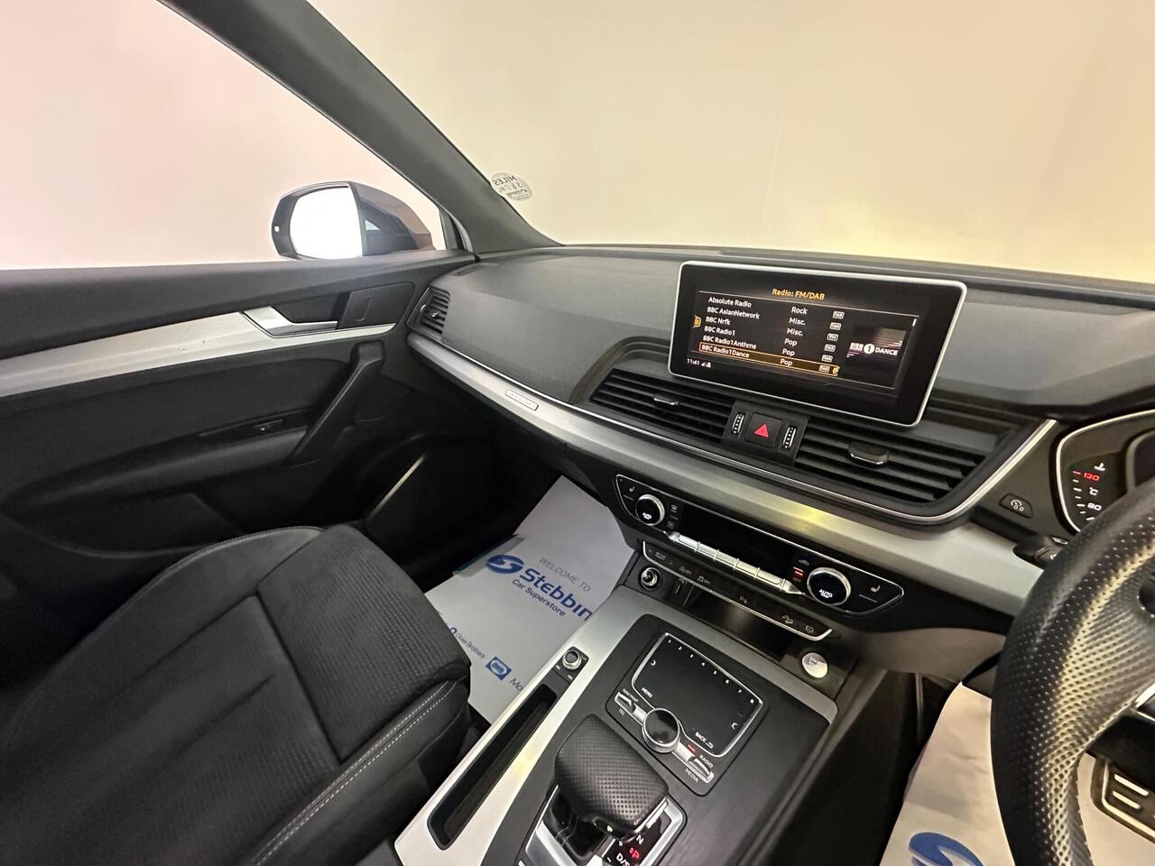 Audi Q5 YX19ODE