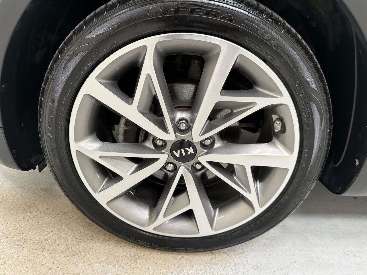 Kia Niro WN69JFA