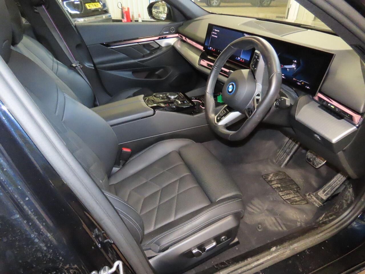 BMW i5 ML24HHM