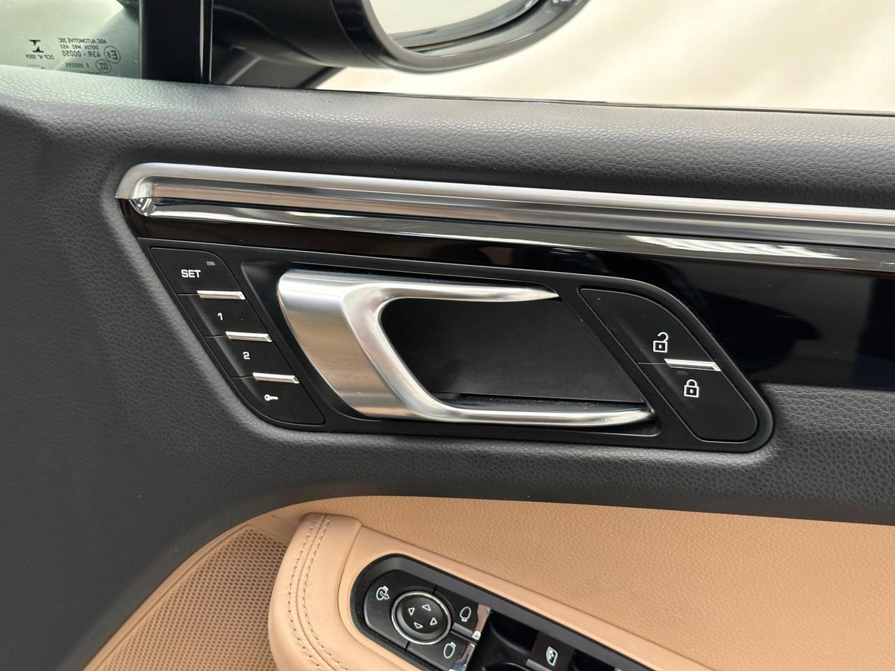 Porsche Macan AE69ODL