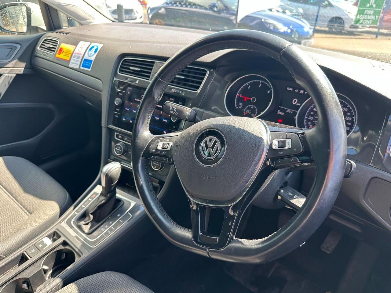 Volkswagen Golf BJ20XDM