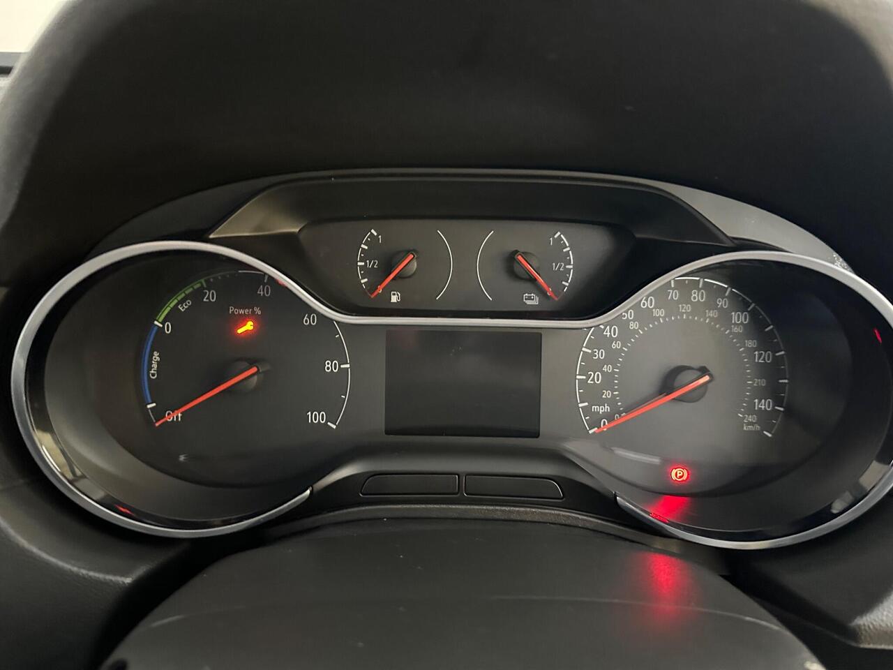 Vauxhall Grandland X DN70HKY