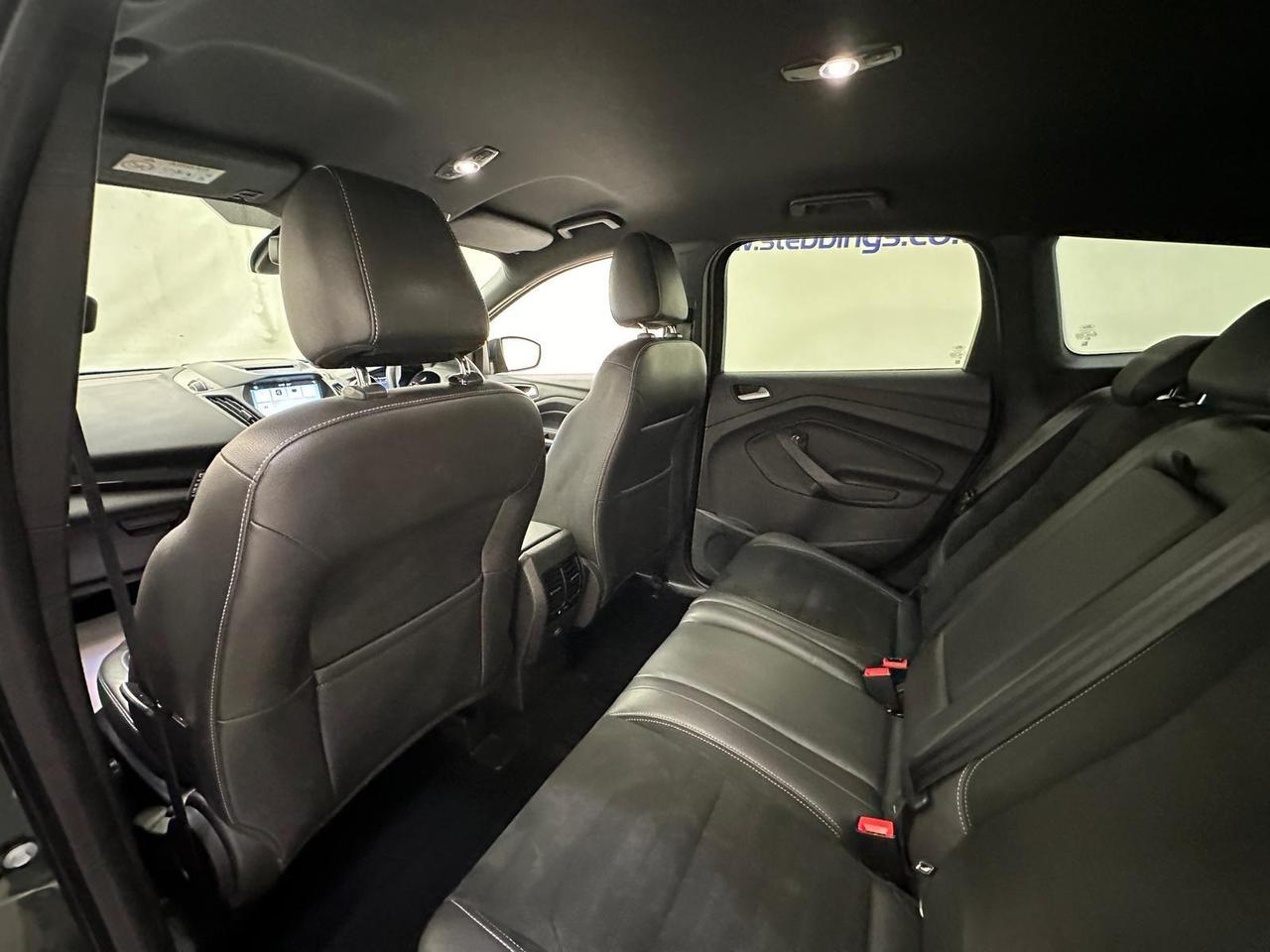 Ford Kuga AY17NRV