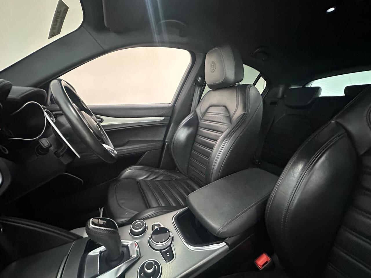 Alfa Romeo Stelvio SR70GHX