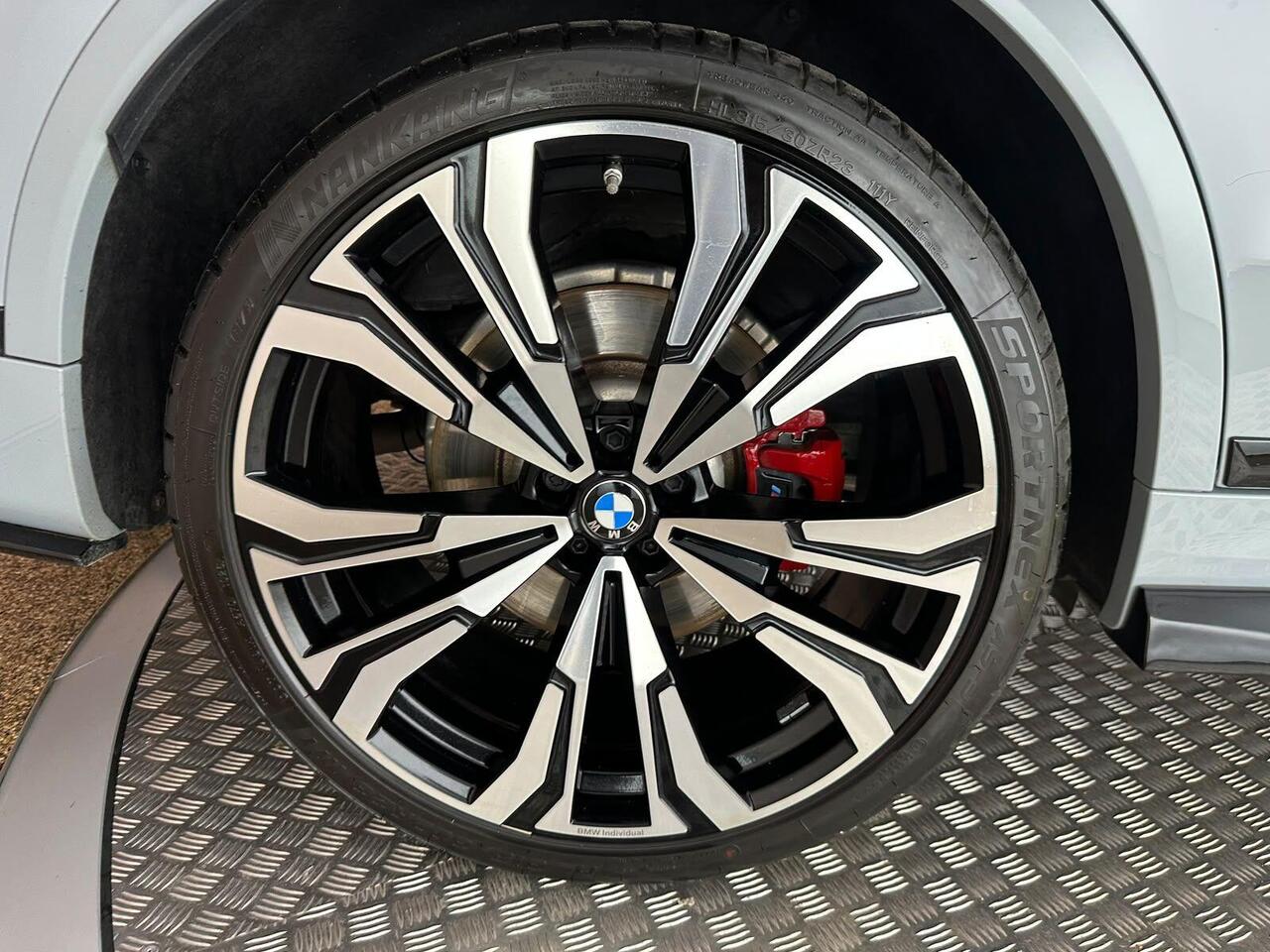 BMW X7 AU74GRK