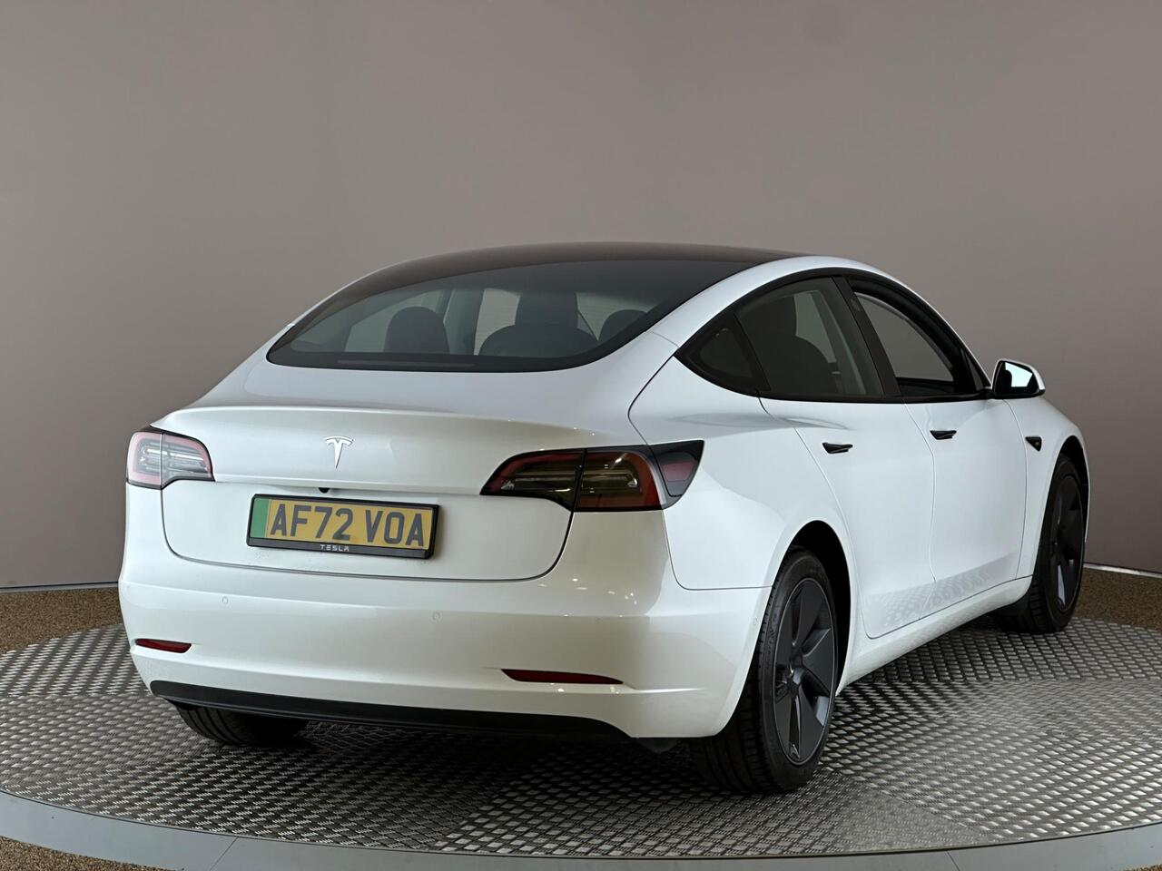 Tesla Model 3 AF72VOA