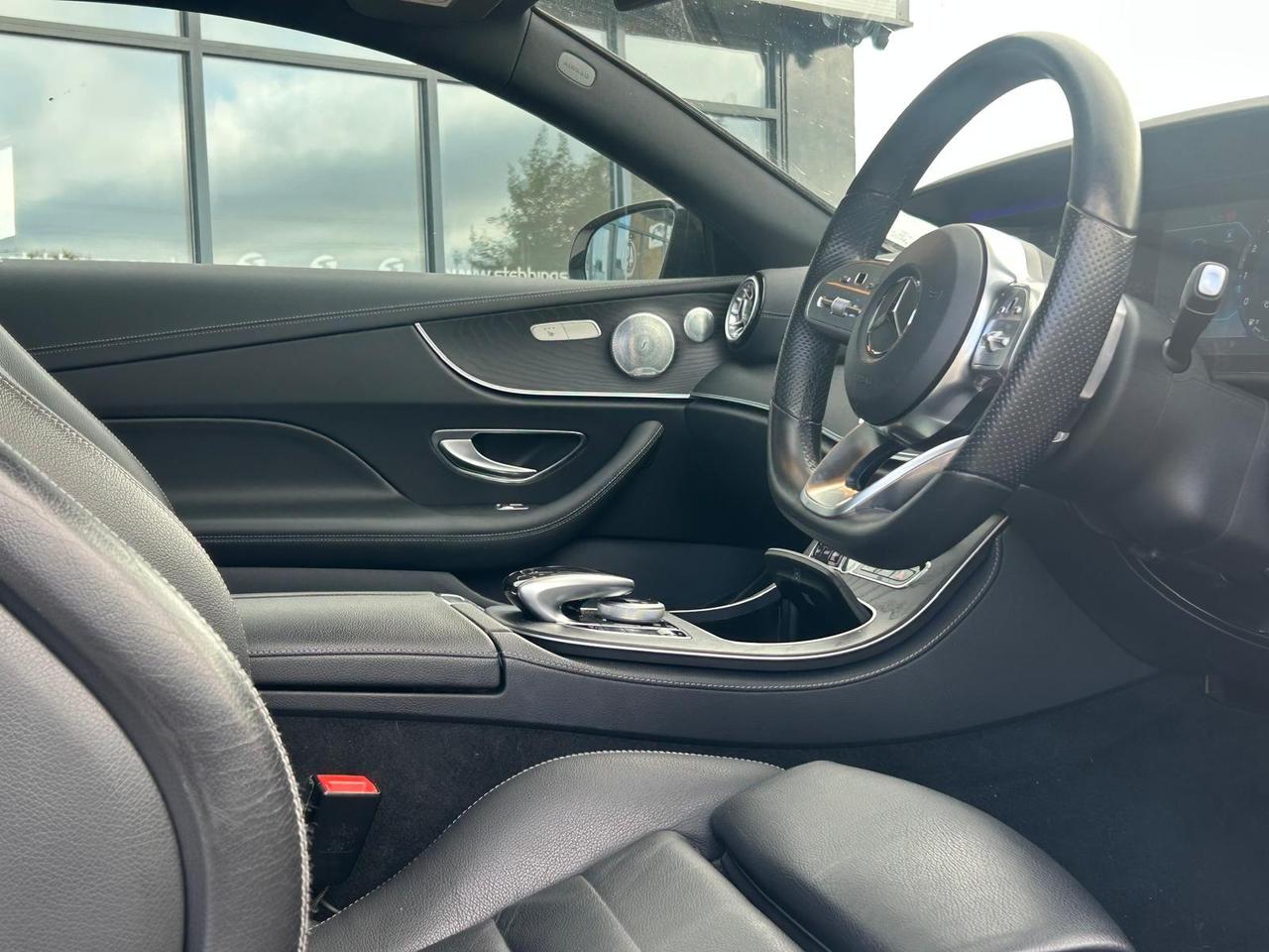 Mercedes-Benz E Class HJ19EZZ