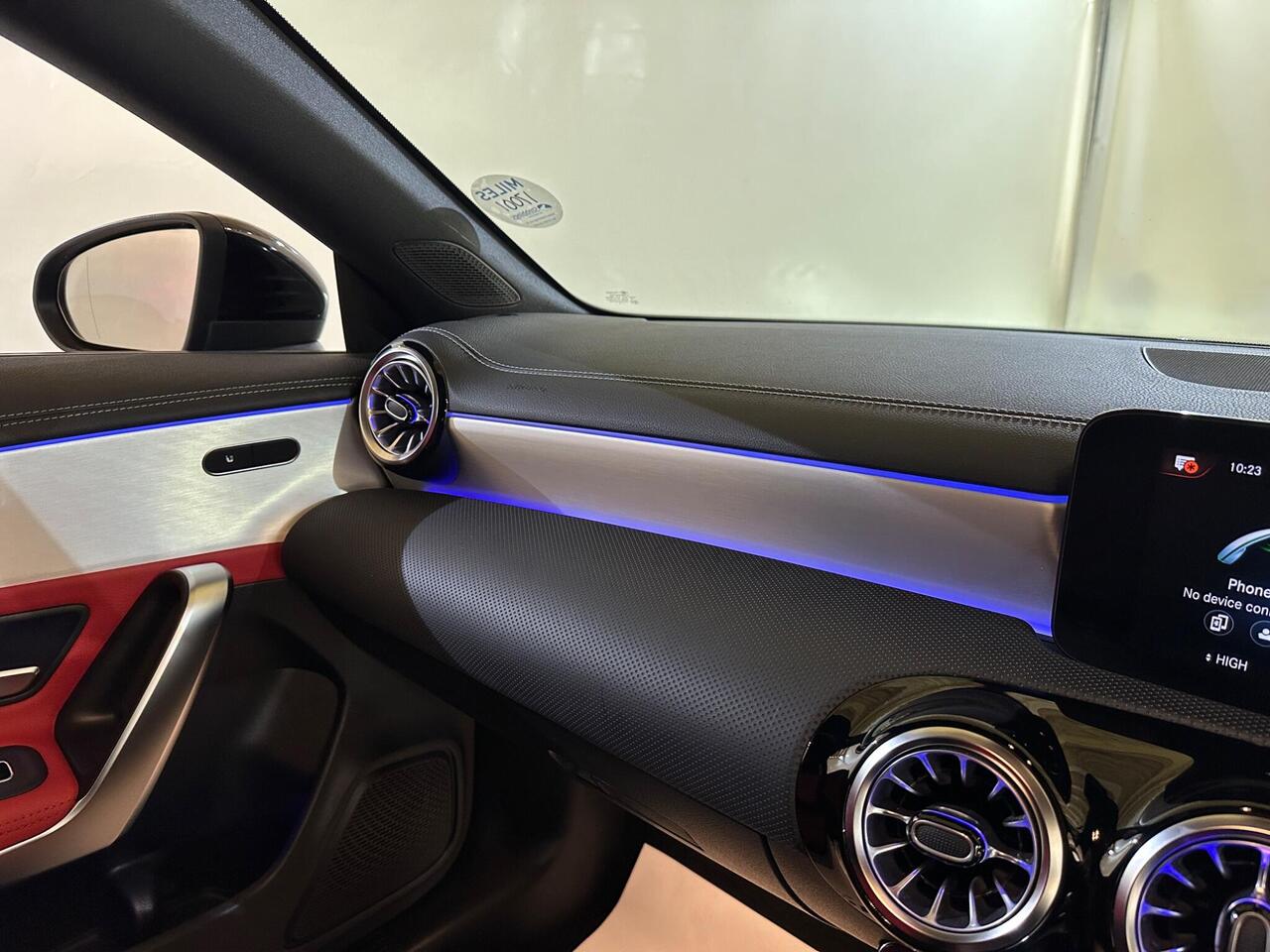 Mercedes-Benz CLA FY72YOV