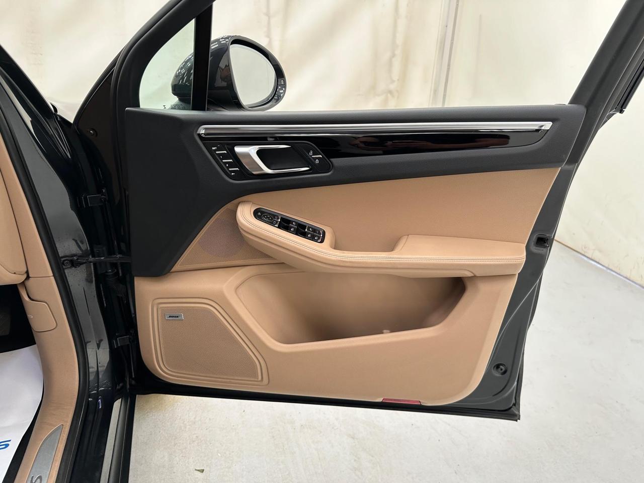 Porsche Macan AE69ODL