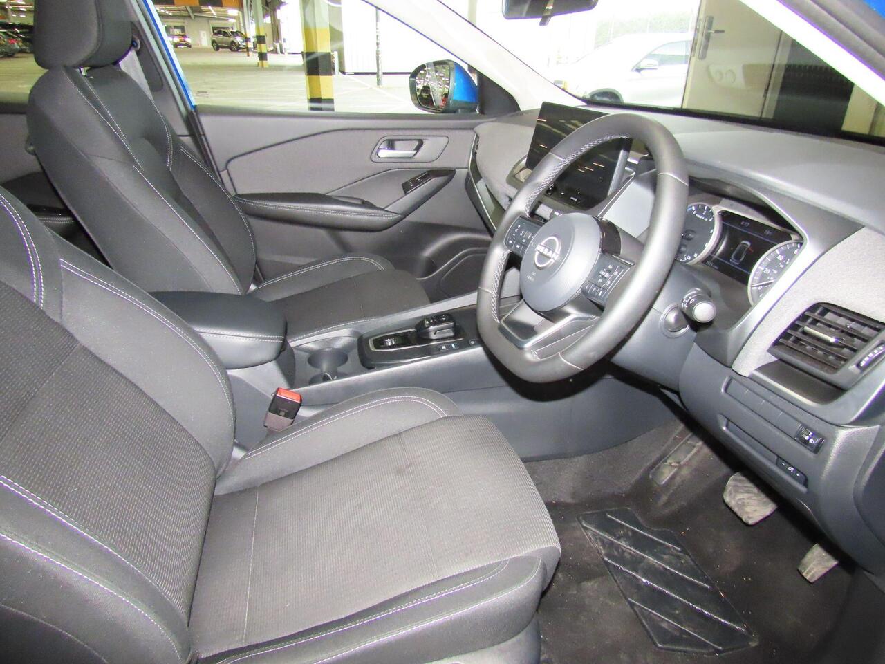 Nissan Qashqai DY74FBB
