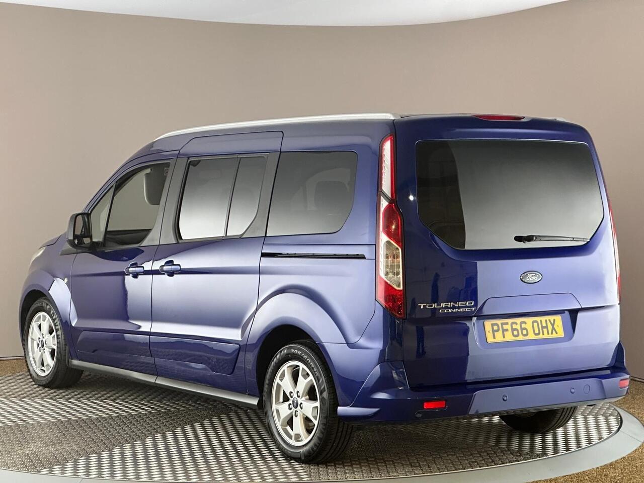 Ford Grand Tourneo Connect PF66OHX