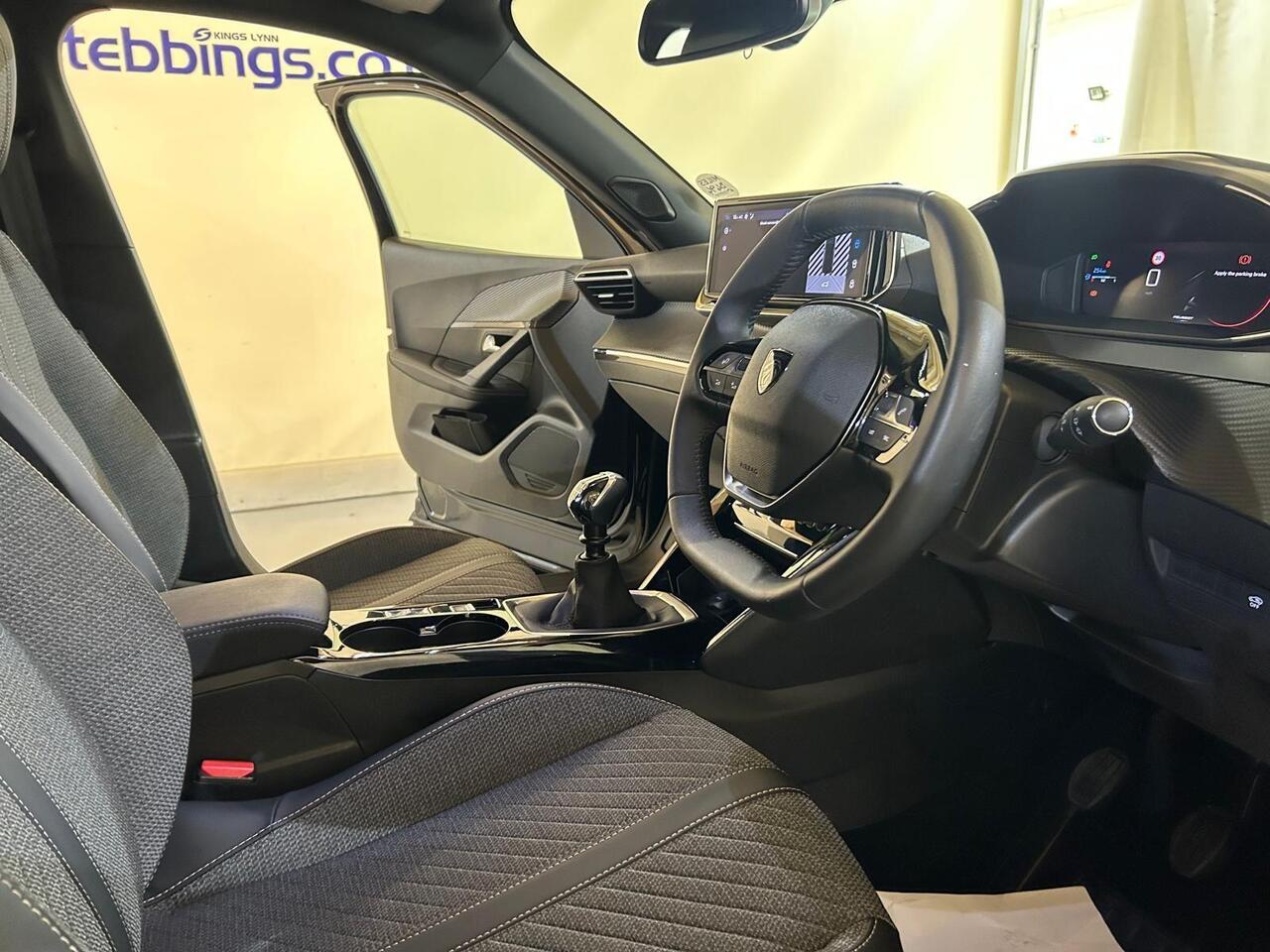 Peugeot 2008 OY73WJJ