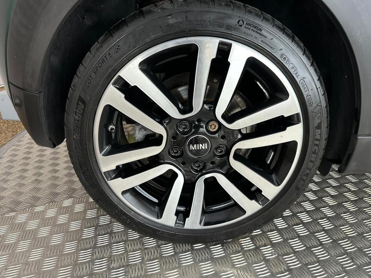 MINI Hatch LR19JVP